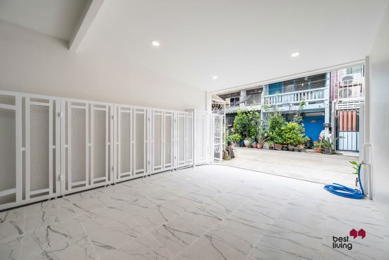Pracharatbamphen9 Huaikwang, Bangkok, Huai Khwang, Huai Khwang, Bangkok, 2 Bedrooms, 100 sqm, Townhouse For Sale, by Admin, 500478899 - DDproperty.com