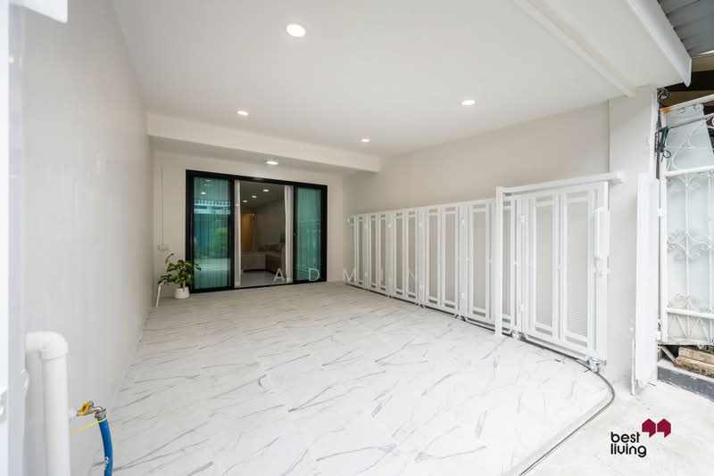 Pracharatbamphen9 Huaikwang, Bangkok, Huai Khwang, Huai Khwang, Bangkok, 2 Bedrooms, 100 sqm, Townhouse For Sale, by Admin, 500478899 - DDproperty.com