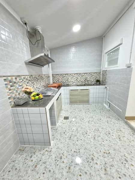 Moobaan Pimthong Nawamin, Bangkok, Soi Sudsanguan, Khlong Chaokhun Sing, Wang Thonglang, Bangkok, 2 Bedrooms, 80 sqm, Townhouse For Sale, by นภัสศรณ์ วงศ์สินไทยกร (นันท์), 500478913 - DDproperty.com
