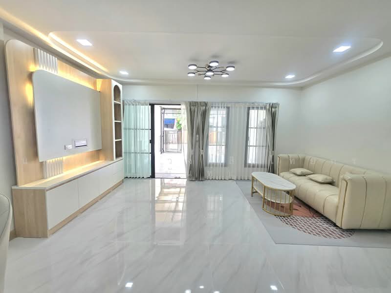 Muang Ramintra, Bangkok, Sam Wa Tawan Tok, Khlong Sam Wa, Bangkok, 3 Bedrooms, 80 sqm, Townhouse For Sale, by นภัสศรณ์ วงศ์สินไทยกร (นันท์), 500478919 - DDproperty.com