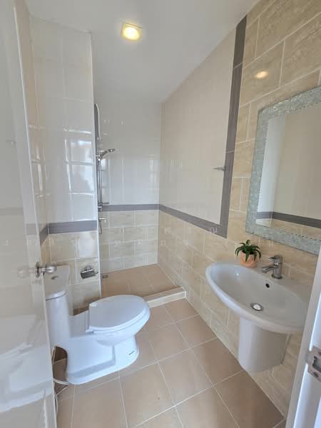 Golden Town Watcharapol-Sukhapiban 5, Bangkok, Sukhaphiban 5 Road, O-Ngoen, Sai Mai, Bangkok, 3 Bedrooms, 84 sqm, Townhouse For Sale, by นภัสศรณ์ วงศ์สินไทยกร (นันท์), 500478924 - DDproperty.com