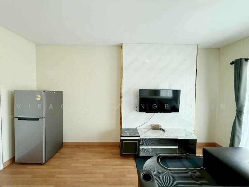Lumpini Place Ratchada-Sathu, Bangkok, 501 3 Sathu Pradit 27 Alley, Chong Nonsi, Yan Nawa, Bangkok, 1 Bedroom, 29 sqm, Condo For Rent, by Virachai Vongbunsin, 500479137 - DDproperty.com