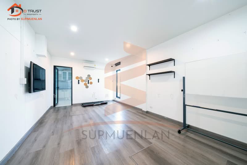Habitia Motif Panya-Ramintra, Bangkok, Panya Intra Road, Sam Wa Tawan Tok, Khlong Sam Wa, Bangkok, 4 Bedrooms, 208 sqm, Single Detached House For Rent, by อุกฤษฎ์ สัตย์ตระกูลวงศ์, 500479145 - DDproperty.com