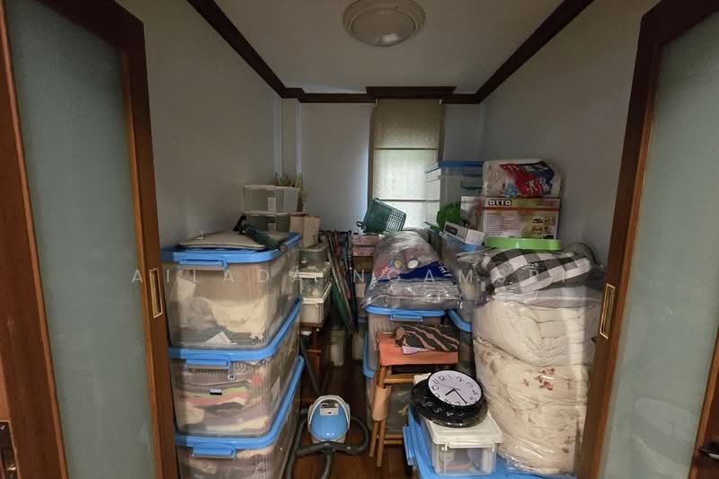 ขายที่ดินพร้อมบ้าน 2 หลัง ในย่านพร้อมพงษ์, กรุงเทพ, Sukhumvit 22, คลองเตย, คลองเตย, กรุงเทพ, 268 ตร.ม., บ้านเดี่ยว ขาย, โดย Ailada Ngamsri, 500479169 - DDproperty.com