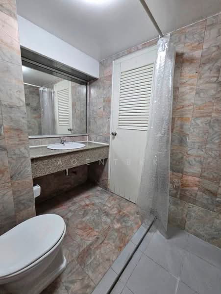 Family Park Condominium, Bangkok, 48 Soi Ladprao 48 separate 3 Ladprao Road, Samsen Nok, Huai Khwang, Bangkok, 1 Bedroom, 30 sqm, Condo For Rent, by Agentbkk, 500479177 - DDproperty.com