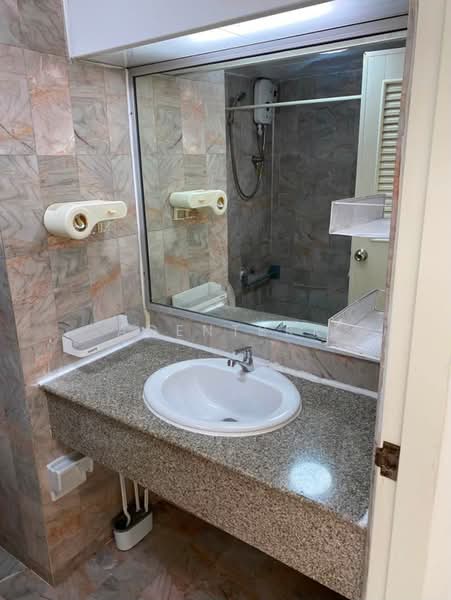 Family Park Condominium, Bangkok, 48 Soi Ladprao 48 separate 3 Ladprao Road, Samsen Nok, Huai Khwang, Bangkok, 1 Bedroom, 30 sqm, Condo For Rent, by Agentbkk, 500479177 - DDproperty.com