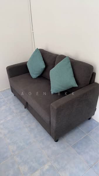 Family Park Condominium, Bangkok, 48 Soi Ladprao 48 separate 3 Ladprao Road, Samsen Nok, Huai Khwang, Bangkok, 1 Bedroom, 30 sqm, Condo For Rent, by Agentbkk, 500479177 - DDproperty.com