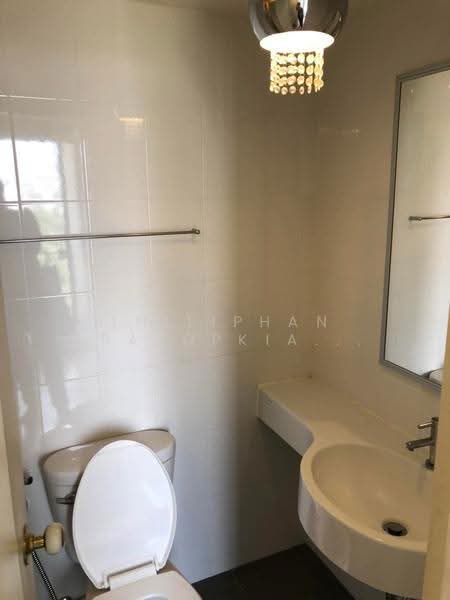 Lumpini Ville Sukhumvit 77-2, Bangkok, On Nut Rd, Suan Luang, Bangkok, 2 Bedrooms, 45 sqm, Condo For Rent, by Thitiphan Prasopkiatpoca, 500479196 - DDproperty.com