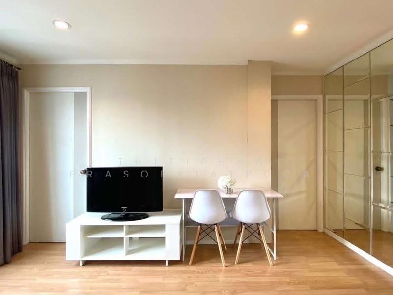 Lumpini Ville Sukhumvit 77-2, Bangkok, On Nut Rd, Suan Luang, Bangkok, 2 Bedrooms, 45 sqm, Condo For Rent, by Thitiphan Prasopkiatpoca, 500479196 - DDproperty.com