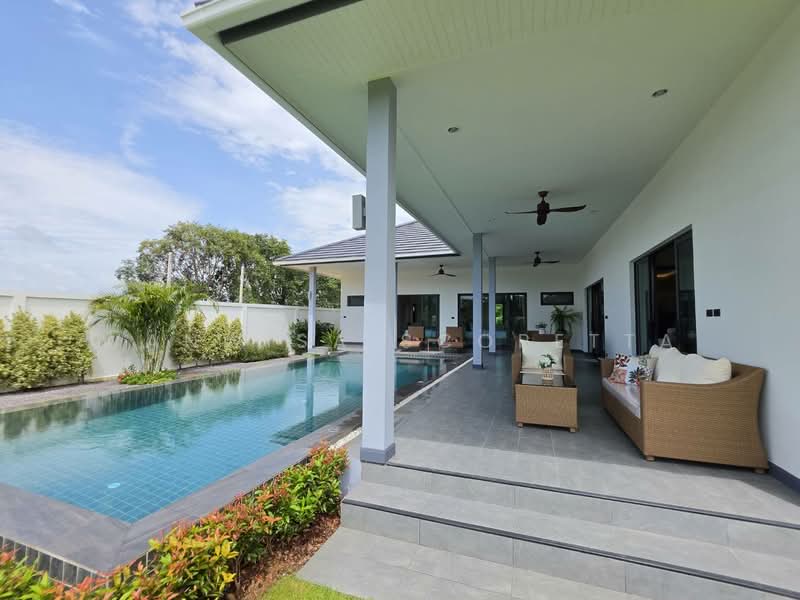 Huahin 112, Prachuap Khiri Khan, Thap Tai, Hua Hin, Prachuap Khiri Khan, 3 Bedrooms, 240 sqm, Villa For Sale, by Wanwisa Scopetta, 500479197 - DDproperty.com