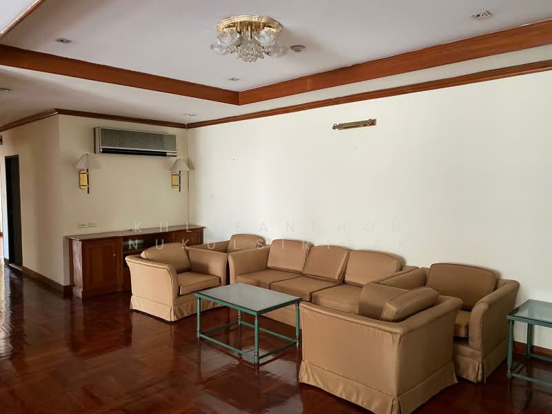 Sriratana Mansion 2, Bangkok, 59 Soi Sukhumvit 23, Khlongtoei Nua, Watthana, Bangkok, 3 Bedrooms, 240 sqm, Apartment For Rent, by Khlueanphon Nukulsirisak, 500479247 - DDproperty.com