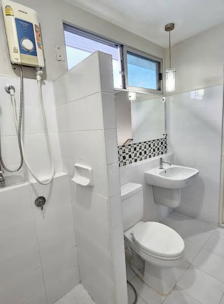 Baan Mai Rama 9 - Srinakarin, Bangkok, Soi Krungthep Kreetha 7, Hua Mak, Bang Kapi, Bangkok, 3 Bedrooms, 150 sqm, Townhouse For Rent, by Nitchakarn Wanitwichakornkit, 500479267 - DDproperty.com