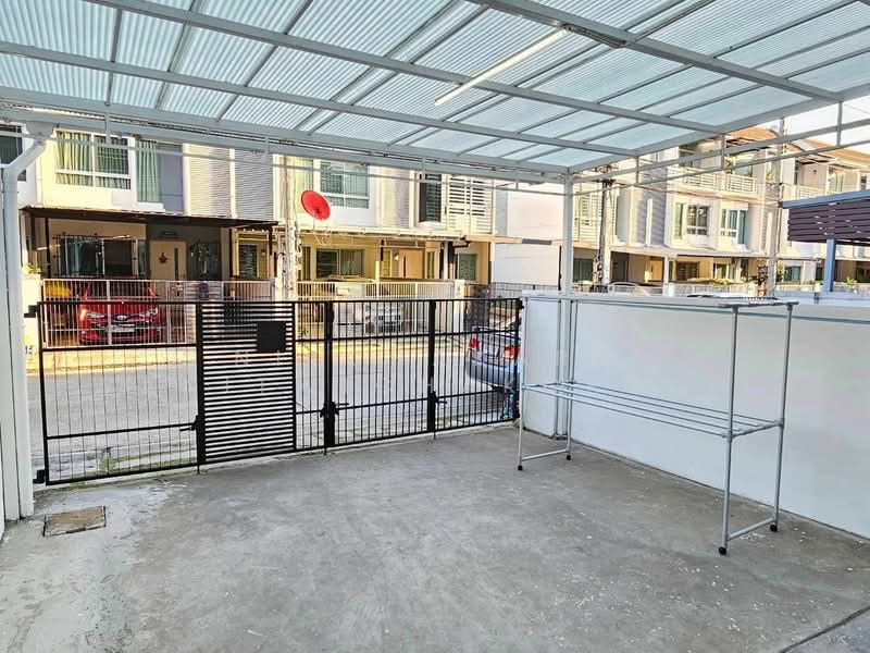 Baan Mai Rama 9 - Srinakarin, Bangkok, Soi Krungthep Kreetha 7, Hua Mak, Bang Kapi, Bangkok, 3 Bedrooms, 150 sqm, Townhouse For Rent, by Nitchakarn Wanitwichakornkit, 500479267 - DDproperty.com