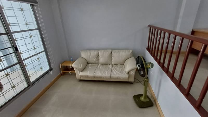 Baan Klang Muang Chokchai 4, Bangkok, Chokchai 4 Road, Lat Phrao, Bangkok, 3 Bedrooms, 180 sqm, Townhouse For Rent, by Khlueanphon Nukulsirisak, 500479288 - DDproperty.com