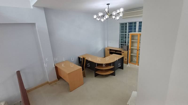 Baan Klang Muang Chokchai 4, Bangkok, Chokchai 4 Road, Lat Phrao, Bangkok, 3 Bedrooms, 180 sqm, Townhouse For Rent, by Khlueanphon Nukulsirisak, 500479288 - DDproperty.com