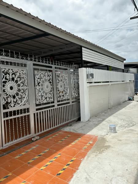 บ้านให้เช่ารามอินทรา ใกล้แฟชั่นไอ๊ช๋แลนด์ใกล้ร.พนพรัตน์, กรุงเทพ, คันนายาว, กรุงเทพ, 250 ตร.ม., บ้านเดี่ยว ให้เช่า, โดย คุณทัณฑิกา แก้วปู่วัด, 500479289 - DDproperty.com