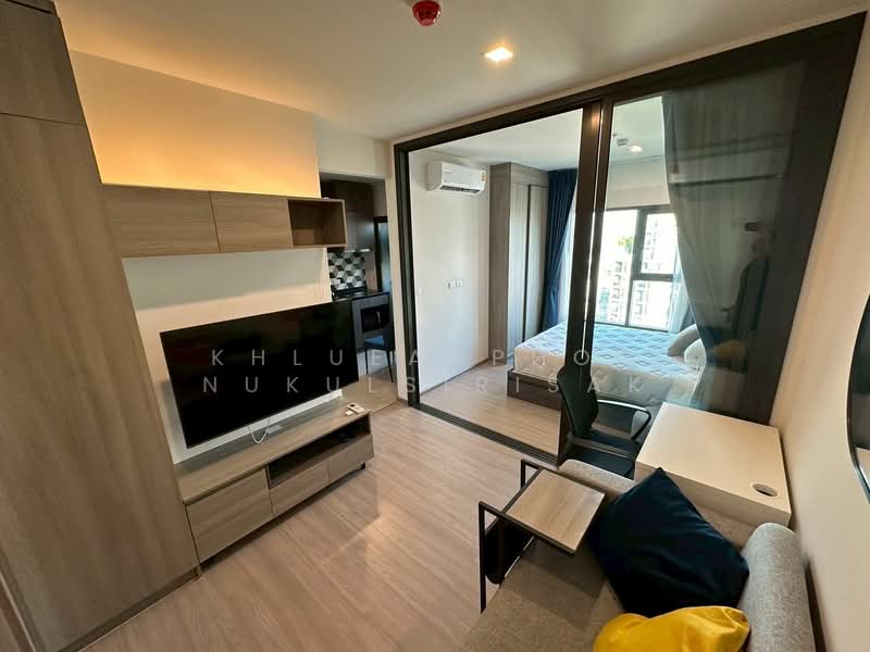 The Base Phetchaburi-Thonglor, Bangkok, Phetchaburi Rd, Bang Kapi, Huai Khwang, Bangkok, 1 Bedroom, 30 sqm, Condo For Rent, by Khlueanphon Nukulsirisak, 500479301 - DDproperty.com