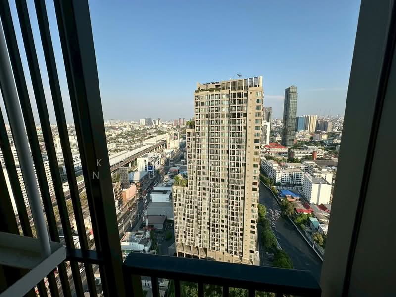 The Base Phetchaburi-Thonglor, Bangkok, Phetchaburi Rd, Bang Kapi, Huai Khwang, Bangkok, 1 Bedroom, 30 sqm, Condo For Rent, by Khlueanphon Nukulsirisak, 500479301 - DDproperty.com