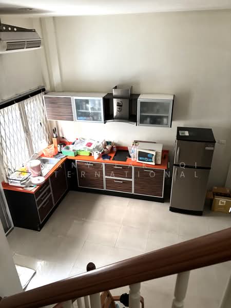 Baan Klang Muang The Royal Monaco Srinakarin-Pattanakarn : บ้านกลางเมือง เดอะรอยัล โมนาโค ศรีนครินทร์-พัฒนาการ, กรุงเทพ, ถนนพระราม 9 ซอย 43, สวนหลวง, กรุงเทพ, 180 ตร.ม., ทาวน์เฮ้าส์ ให้เช่า, โดย THANYALAK IQI INTERNATIONAL, 500479318 - DDproperty.com