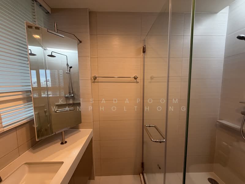 Siri At Sukhumvit, Bangkok, 902 Sukhumvit Road, Phra Kanong, Khlong Toei, Bangkok, 1 Bedroom, 52 sqm, Condo For Rent, by Kitsadapoom Wanpholthong, 500479341 - DDproperty.com