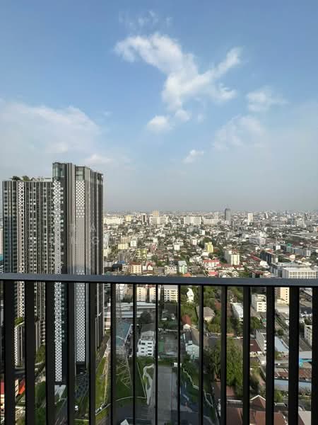Life Ladprao Valley, Bangkok, Phaholyothin Road, Jom Phon, Chatuchak, Bangkok, 2 Bedrooms, 48 sqm, Condo For Rent, by Ratchanon Songthammakul, 500479352 - DDproperty.com