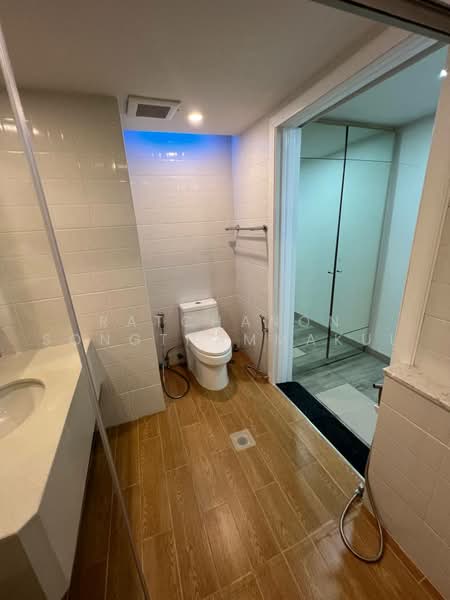 The Trendy, Bangkok, 10 Soi Sukhumvit 13, Khlongtoei Nua, Watthana, Bangkok, 2 Bedrooms, 65 sqm, Condo For Rent, by Ratchanon Songthammakul, 500479354 - DDproperty.com