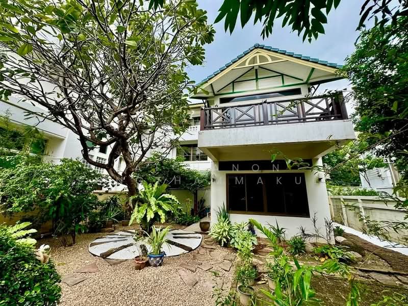 3-BR House, Bangkok, Chong Nonsi, Yan Nawa, Bangkok, 3 Bedrooms, 400 sqm, Single Detached House For Rent, by Ratchanon Songthammakul, 500479358 - DDproperty.com