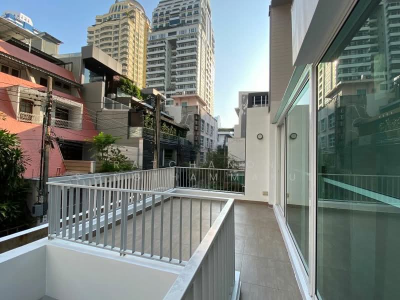 3-BR Townhouse, Bangkok, Khlongtoei Nua, Watthana, Bangkok, 3 Bedrooms, 350 sqm, Townhouse For Rent, by Ratchanon Songthammakul, 500479365 - DDproperty.com