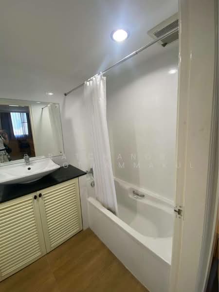 Supalai Place Sukhumvit 39, Bangkok, 175-179 Soi Sukhumvit 39 Sukhumvit Road, Khlong Tan Nua, Watthana, Bangkok, 2 Bedrooms, 98 sqm, Condo For Rent, by Ratchanon Songthammakul, 500479391 - DDproperty.com