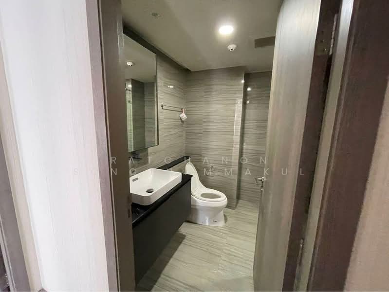 Klass Sarasin-Rajdamri, Bangkok, 229 Sarasin Road, Lumphini, Pathum Wan, Bangkok, 2 Bedrooms, 82 sqm, Condo For Rent, by Ratchanon Songthammakul, 500479399 - DDproperty.com