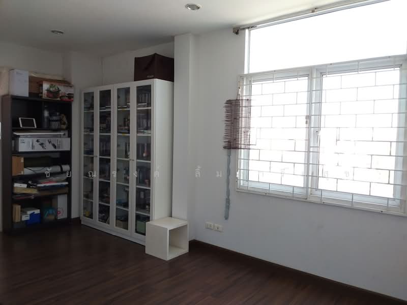Baan Ravipa Sukhumvit 103, Bangkok, Soi Sukhumvit 103 (Udomsuk Road), Bang Chak, Phra Khanong, Bangkok, 5 Bedrooms, 263 sqm, Townhouse For Sale, by ชัยณรงค์ ลิ้มอารีย์สุข, 500479401 - DDproperty.com