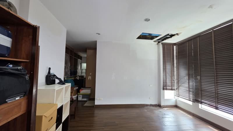 Baan Ravipa Sukhumvit 103, Bangkok, Soi Sukhumvit 103 (Udomsuk Road), Bang Chak, Phra Khanong, Bangkok, 5 Bedrooms, 263 sqm, Townhouse For Sale, by ชัยณรงค์ ลิ้มอารีย์สุข, 500479401 - DDproperty.com