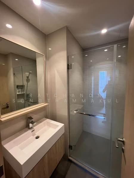 Maru Ekkamai 2, Bangkok, 70-5 Sukhumvit 63 Road, Phra Kanong Nua, Watthana, Bangkok, 1 Bedroom, 30 sqm, Condo For Rent, by Ratchanon Songthammakul, 500479421 - DDproperty.com