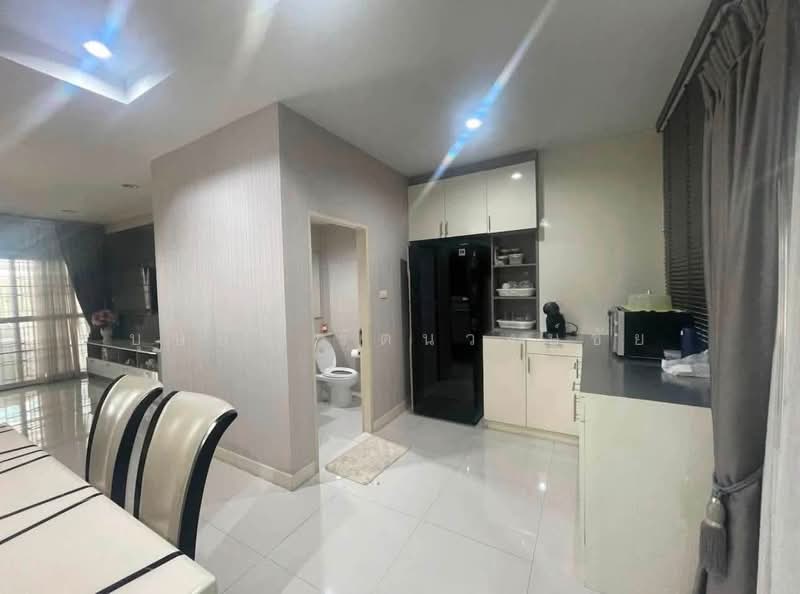 Panasiri Residences Kaset - Nawamin, Bangkok, Soi Mayalap, Chorake Bua, Lat Phrao, Bangkok, 3 Bedrooms, 187 sqm, Townhouse For Rent, by บุษบา รัตนวงษ์ชัย, 500479425 - DDproperty.com