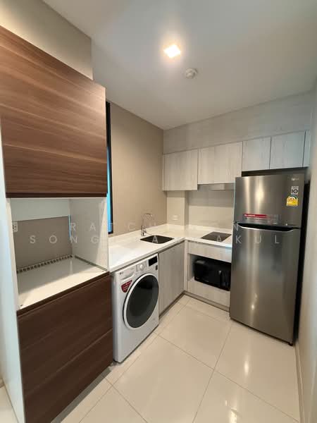 Life One Wireless, Bangkok, 1 Wireless Road, Lumphini, Pathum Wan, Bangkok, 1 Bedroom, 35 sqm, Condo For Rent, by Ratchanon Songthammakul, 500479448 - DDproperty.com