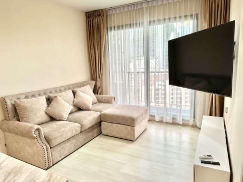 Life One Wireless, Bangkok, 1 Wireless Road, Lumphini, Pathum Wan, Bangkok, 2 Bedrooms, 64 sqm, Condo For Rent, by Ratchanon Songthammakul, 500479460 - DDproperty.com