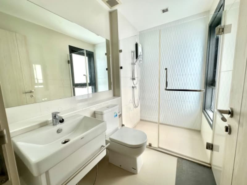 Life One Wireless, Bangkok, 1 Wireless Road, Lumphini, Pathum Wan, Bangkok, 2 Bedrooms, 64 sqm, Condo For Rent, by Ratchanon Songthammakul, 500479460 - DDproperty.com