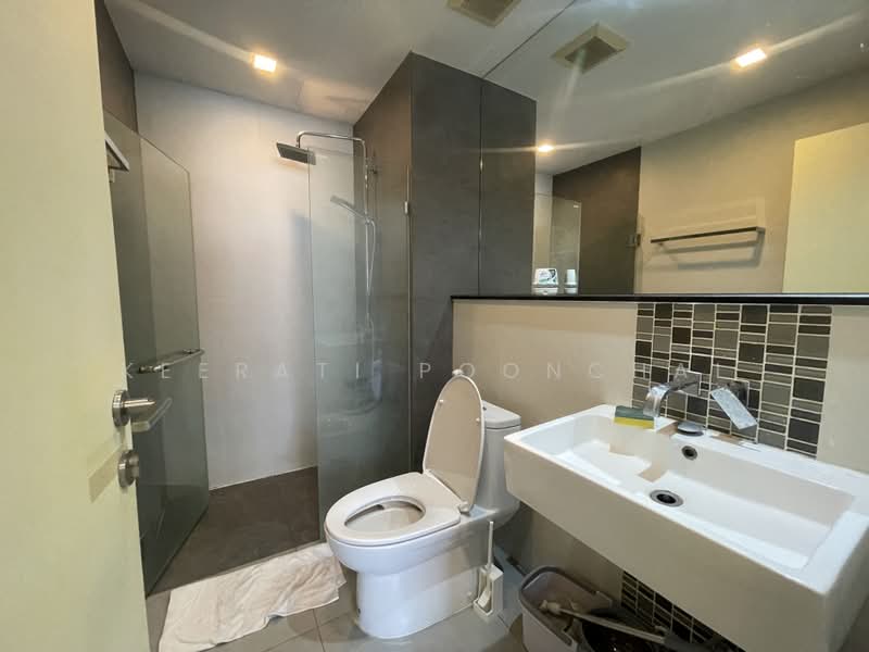 Urbano Absolute Sathon-Taksin, Bangkok, 345 Charoen Nakhon 14/2 Alley, Khlong Ton Sai, Khlong San, Bangkok, 1 Bedroom, 38 sqm, Condo For Rent, by Keerati Poonchai, 500479461 - DDproperty.com