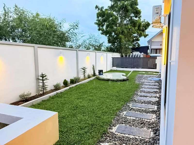 3 Bedroom Modern Contemporary House for Sale Laem Chabang Pattaya, Chon Buri (Pattaya), Bang Lamung, Bang Lamung (Pattaya), Chon Buri (Pattaya), 3 Bedrooms, 244 sqm, Single Detached House For Sale, by PLC real estate, 500479481 - DDproperty.com