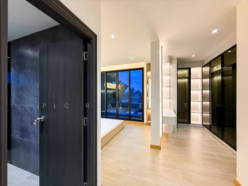 3 Bedroom Modern Contemporary House for Sale Laem Chabang Pattaya, Chon Buri (Pattaya), Bang Lamung, Bang Lamung (Pattaya), Chon Buri (Pattaya), 3 Bedrooms, 244 sqm, Single Detached House For Sale, by PLC real estate, 500479481 - DDproperty.com