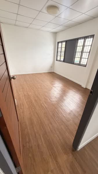หมู่บ้านอัมพรเพลส 1 ซอยมหาหงล์ สุขาภิบาล 5 ซอย 41, กรุงเทพ, สุขาภิบาล 5 ซอย 41, ออเงิน, สายไหม, กรุงเทพ, 88 ตร.ม., ทาวน์เฮ้าส์ ให้เช่า, โดย ทยิดา ยุบลวัฒน์, 500479482 - DDproperty.com