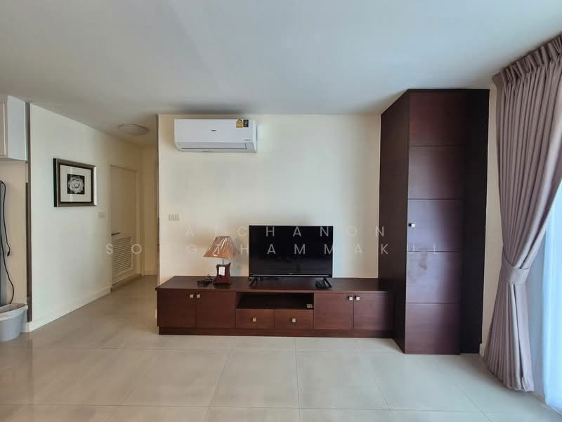 The Clover Thonglor Residence, Bangkok, Soi Sukhumvit 55, Khlong Tan Nua, Watthana, Bangkok, 2 Bedrooms, 70 sqm, Condo For Rent, by Ratchanon Songthammakul, 500479483 - DDproperty.com