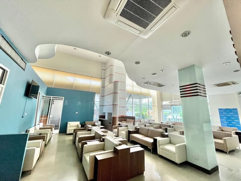 Office Building, Clinic / Hospital for Sale Ratchayothin - Ratchada 4, Bangkok, รัชดาภิเษก, Lat Yao, Chatuchak, Bangkok, , 3,000 sqm, Office Space For Sale, by Lalita Sriploy, 500479485 - DDproperty.com