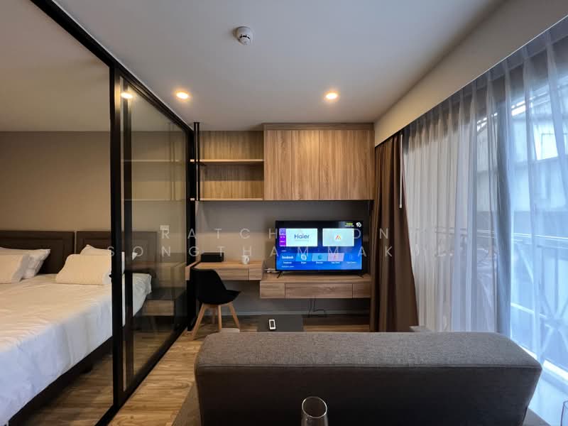 Blossom Condo @ Sathorn-Charoenrat, Bangkok, Charoen Rat Road, Thung Wat Don, Sathon, Bangkok, 1 Bedroom, 30 sqm, Condo For Rent, by Ratchanon Songthammakul, 500479495 - DDproperty.com