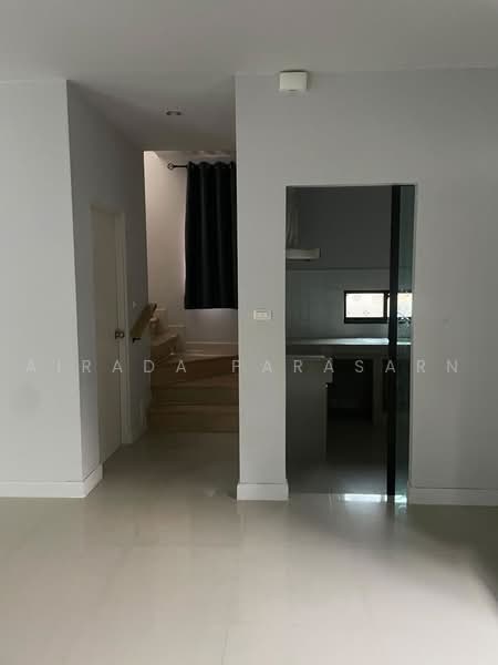 Kanasiri Wongwaen Lumlukka, Pathum Thani, Kanchanaphisek Ring, Bung Kham Proi, Lam Luk Ka, Pathum Thani, 5 Bedrooms, 240 sqm, Single Detached House For Rent, by Airada Parasarn, 500479511 - DDproperty.com