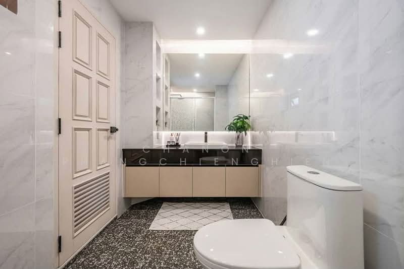 Fifty Fifth Tower, Bangkok, 84 Soi Sukhumvit 55, Sukhumvit Road, Khlong Tan Nua, Watthana, Bangkok, 4 Bedrooms, 165 sqm, Condo For Sale, by Chanon Phangchienghien, 500479528 - DDproperty.com