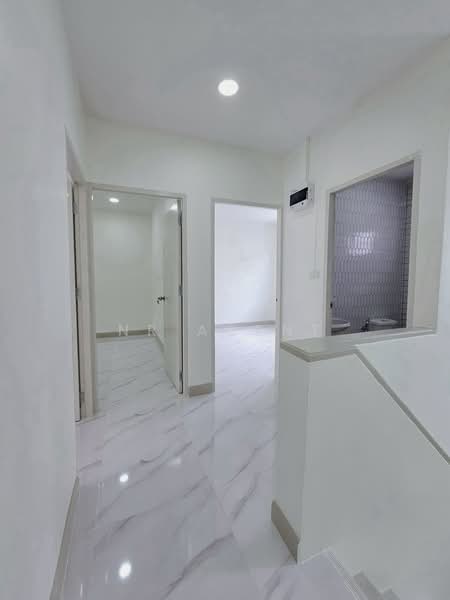 Baan Buathong 4, Nonthaburi, Ban Kluay-Sai Noi Road, Phimonrat, Bang Bua Thong, Nonthaburi, 4 Bedrooms, 100 sqm, Townhouse For Sale, by NR AGENT, 500479573 - DDproperty.com