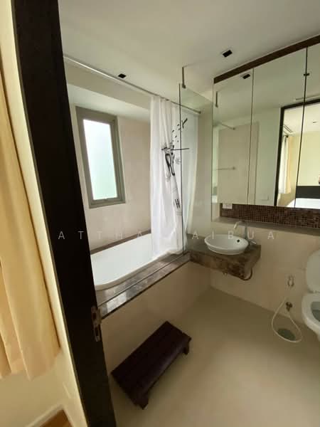 The Lakes, Bangkok, 123 Ratchadaphisek Road, Khlong Toei, Bangkok, 2 Bedrooms, 143 sqm, Condo For Rent, by Nattha Baibua, 500479583 - DDproperty.com