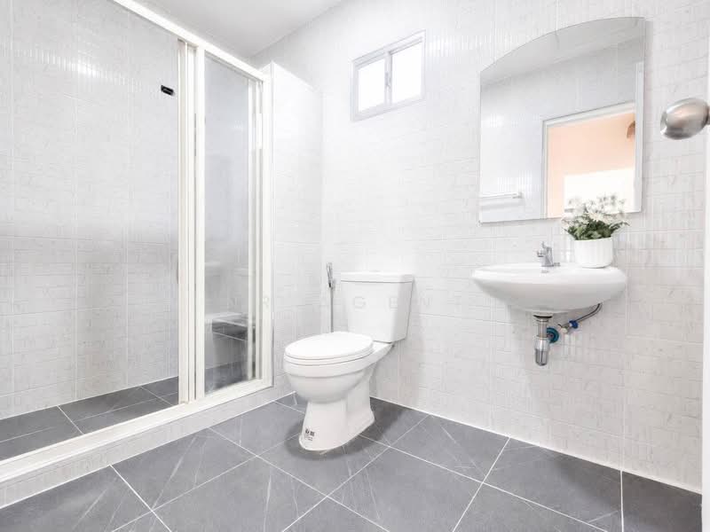 Pruksa Town Ratchapruk, Bangkok, Ratchaphruek Road, Bang Prom, Taling Chan, Bangkok, 3 Bedrooms, 100 sqm, Townhouse For Sale, by NR AGENT, 500479588 - DDproperty.com