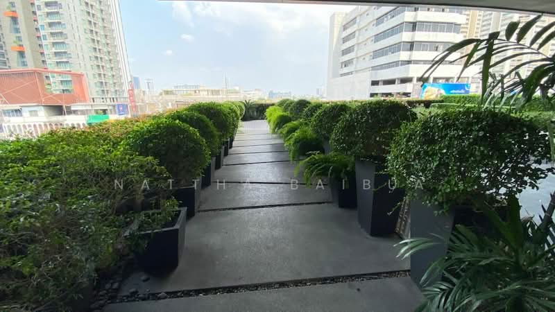 Estella Ekkamai (Movenpick Residences Ekkamai), Bangkok, Soi Sukhumvit 63, Khlong Tan Nua, Watthana, Bangkok, 2 Bedrooms, 68 sqm, Condo For Rent, by Pattarapon Preechalertpiriya, 500479599 - DDproperty.com